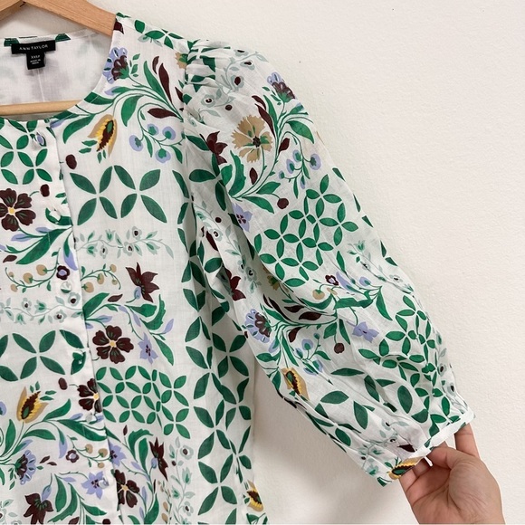 Ann Taylor floral maze pleated puff sleeve top - Picture 3 of 6